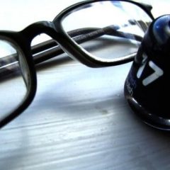 Imagem da notícia: Venda de produtos &oacute;pticos em Portugal sofre quebra em 2011