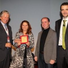 Imagem da notícia: Hoya premiada com o galard&atilde;o SMAU Mob App