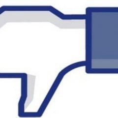 Imagem da notícia: Um ter&ccedil;o dos utilizadores sente-se pior depois de aceder ao Facebook