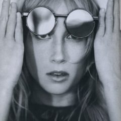 Imagem da notícia: VAVA Eyewear associa a linguagem das m&aacute;quinas e da arte