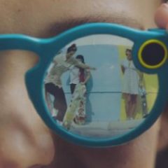 Imagem da notícia: Snapchat lan&ccedil;a &oacute;culos com c&acirc;mara
