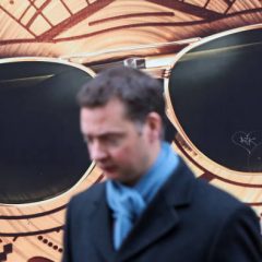 Imagem da notícia: EssilorLuxottica interessada em comprar GrandVision