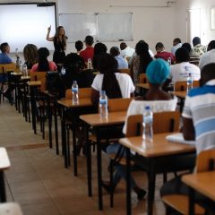 Imagem da notícia: MultiOpticas realiza palestra a alunos de Oftalmologia em Moçambique