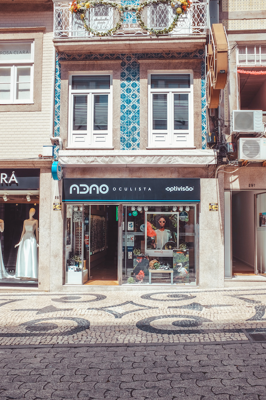 Imagem da notícia: Optivisão reforça posição de liderança em pontos de venda