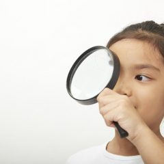 Imagem da notícia: Estudo: Opinião dos pais e dos profissionais sobre o tratamento da miopia