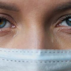 Imagem da notícia: Novo estudo revela como a Covid-19 afeta os olhos