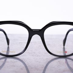 Imagem da notícia: Look-Made in Italia apresenta coleção Materika Pure Acetate