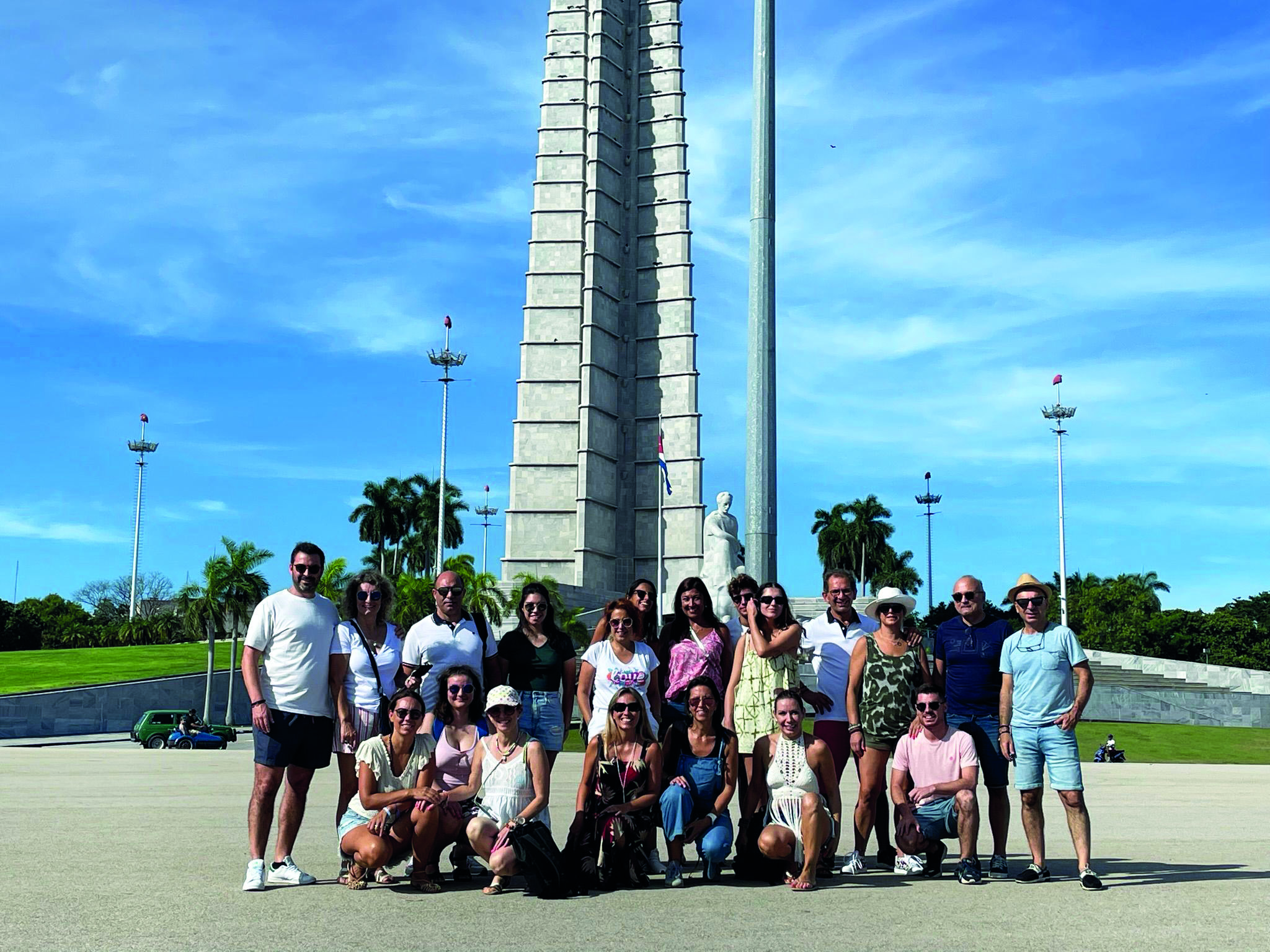 Imagem da notícia: CECOP Portugal leva associados a Cuba