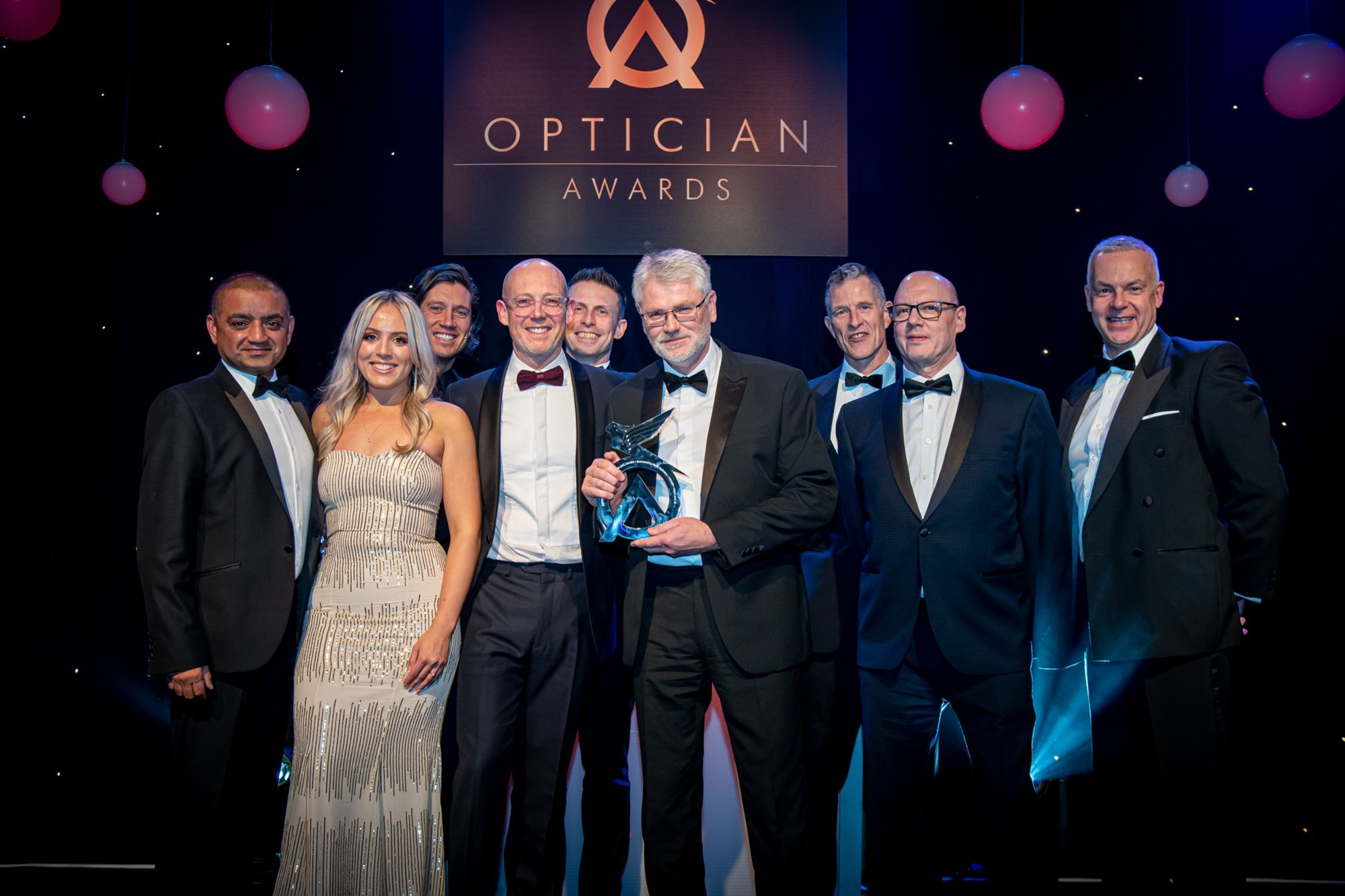 Imagem da notícia: Lente MiYOSMART da Hoya é premiada no Optician Awards