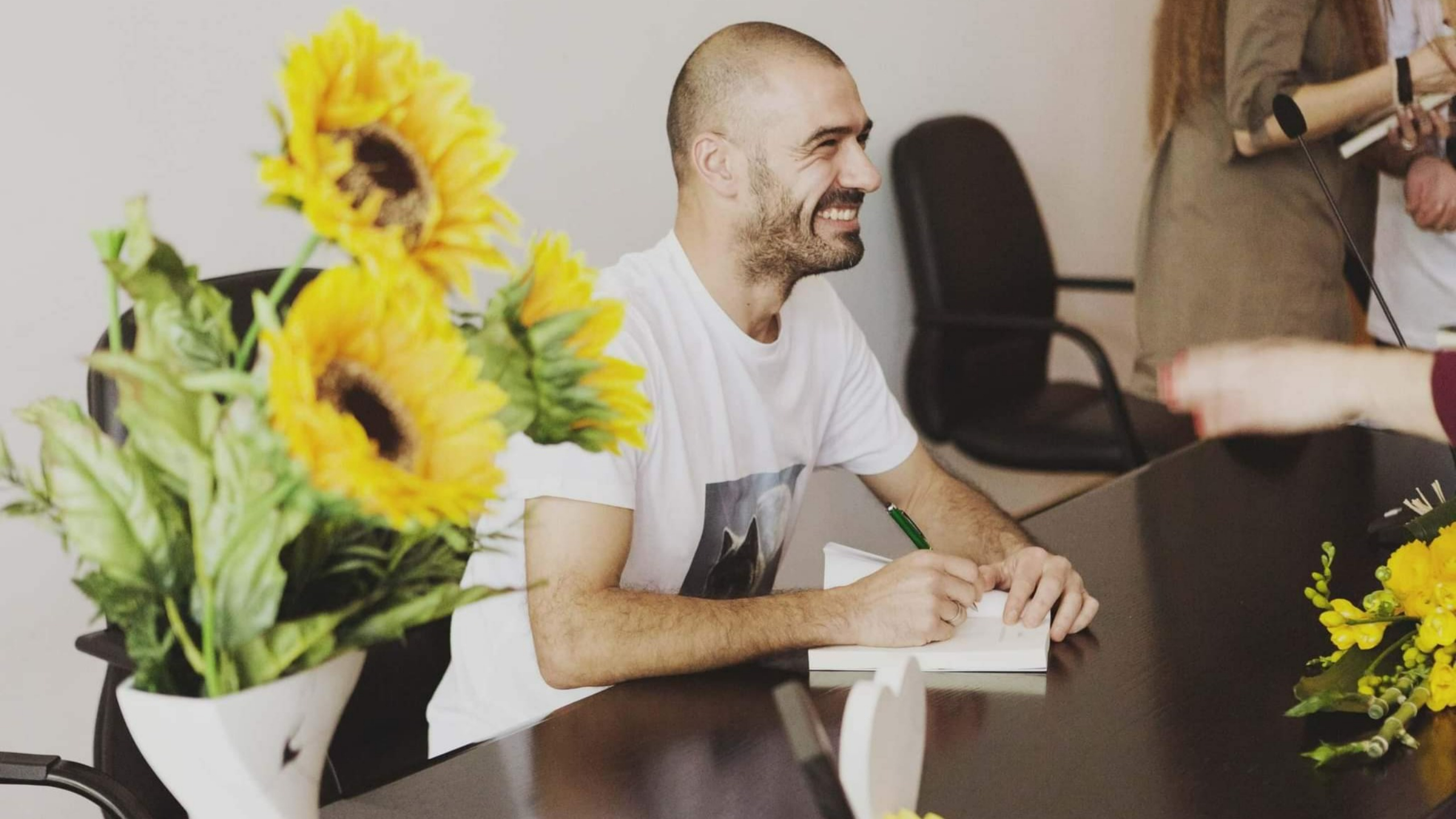Imagem da notícia: “Para além da Óptica”, uma conversa com o escritor Filipe Bacelo