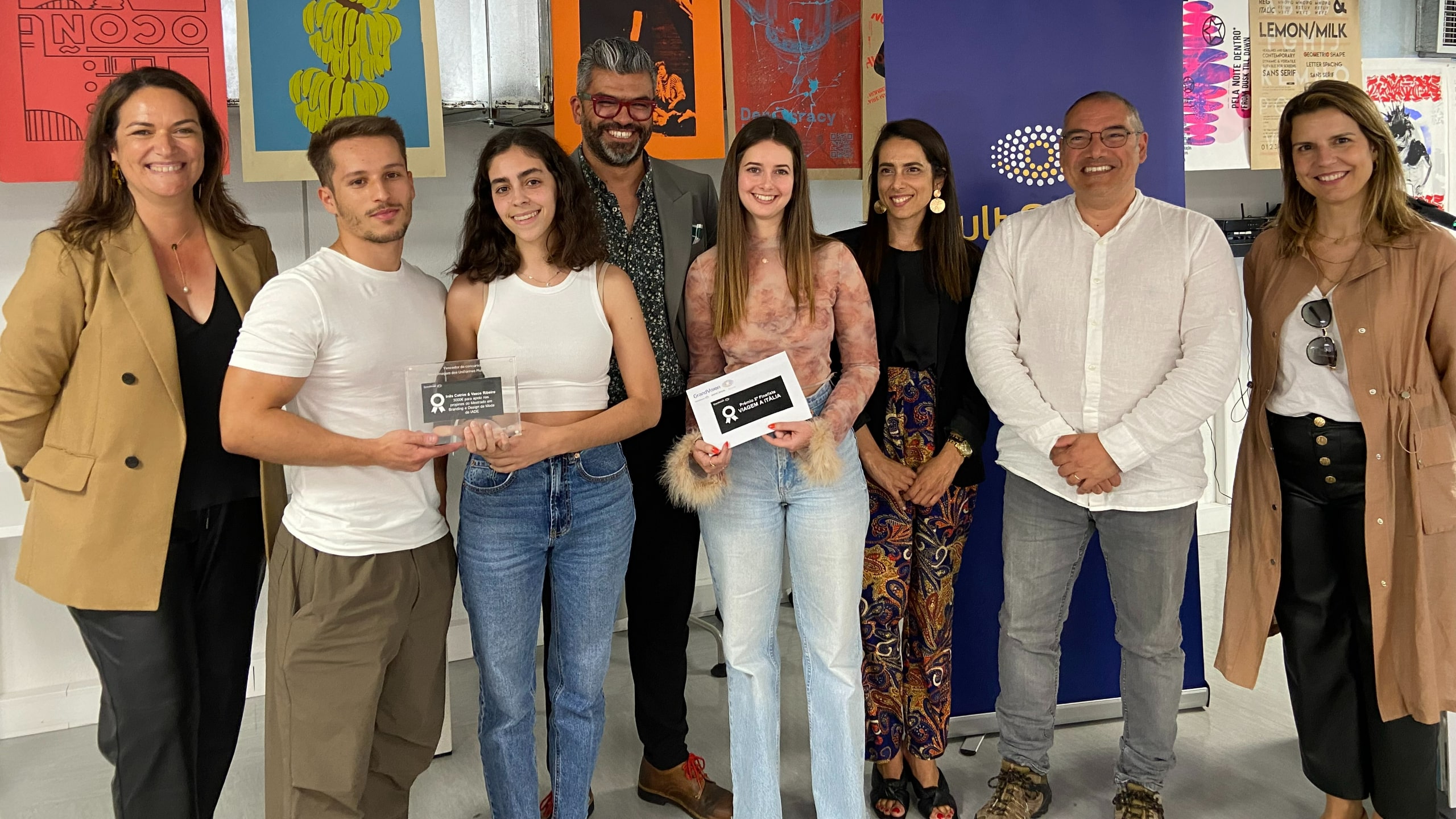 Imagem da notícia: Multiopticas: novos uniformes criados por estudantes portugueses