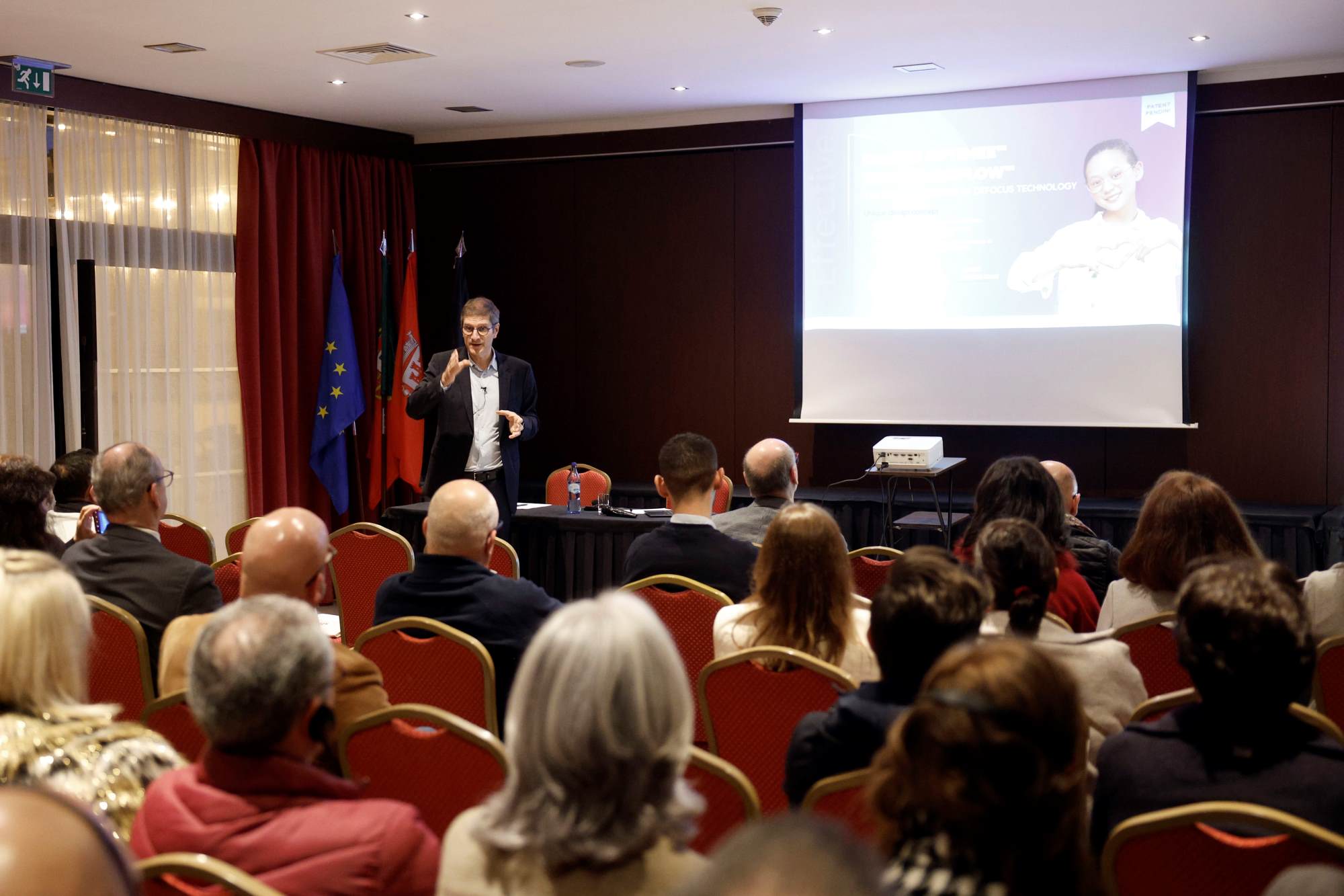 Imagem da notícia: Shamir apresenta lentes inovadoras