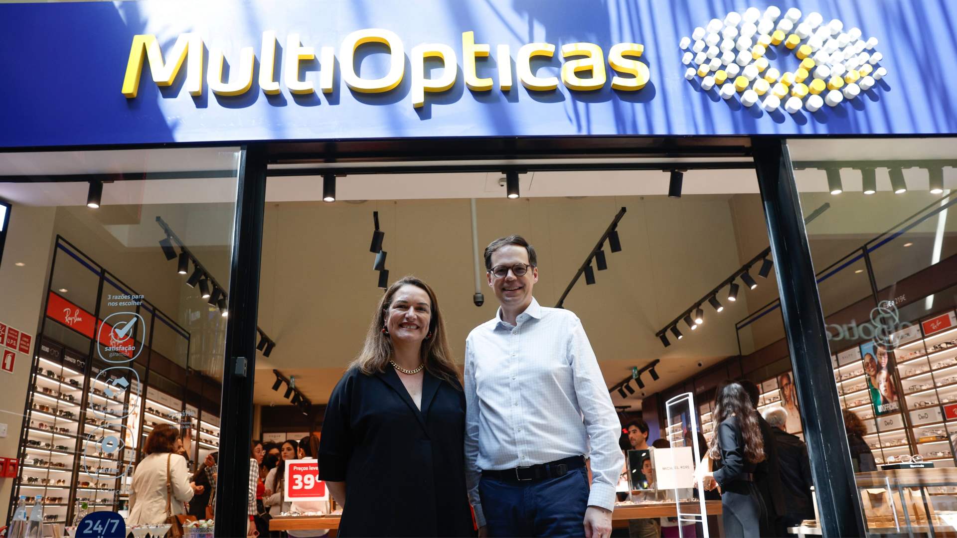 Imagem da notícia: MultiOpticas Amoreiras surpreende com novo conceito e imagem
