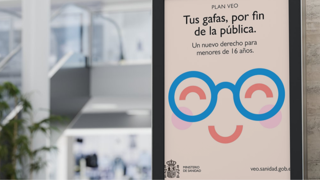 Imagem da notícia: Espanha lança “Plan Veo”: subsídio de 100€ para óculos e lentes