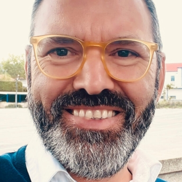 Imagem da notícia: Óticas no Facebook – Óptica Era Actual