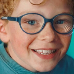 Imagem da notícia: Essilor® lança Stellest® 2.0 para reforçar controlo da miopia infantil